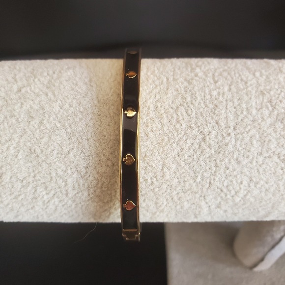 Kate Spade Spot the Spade Narrow Hinged Bangle Black Enamel Gold Plate Signed - Picture 2 of 8